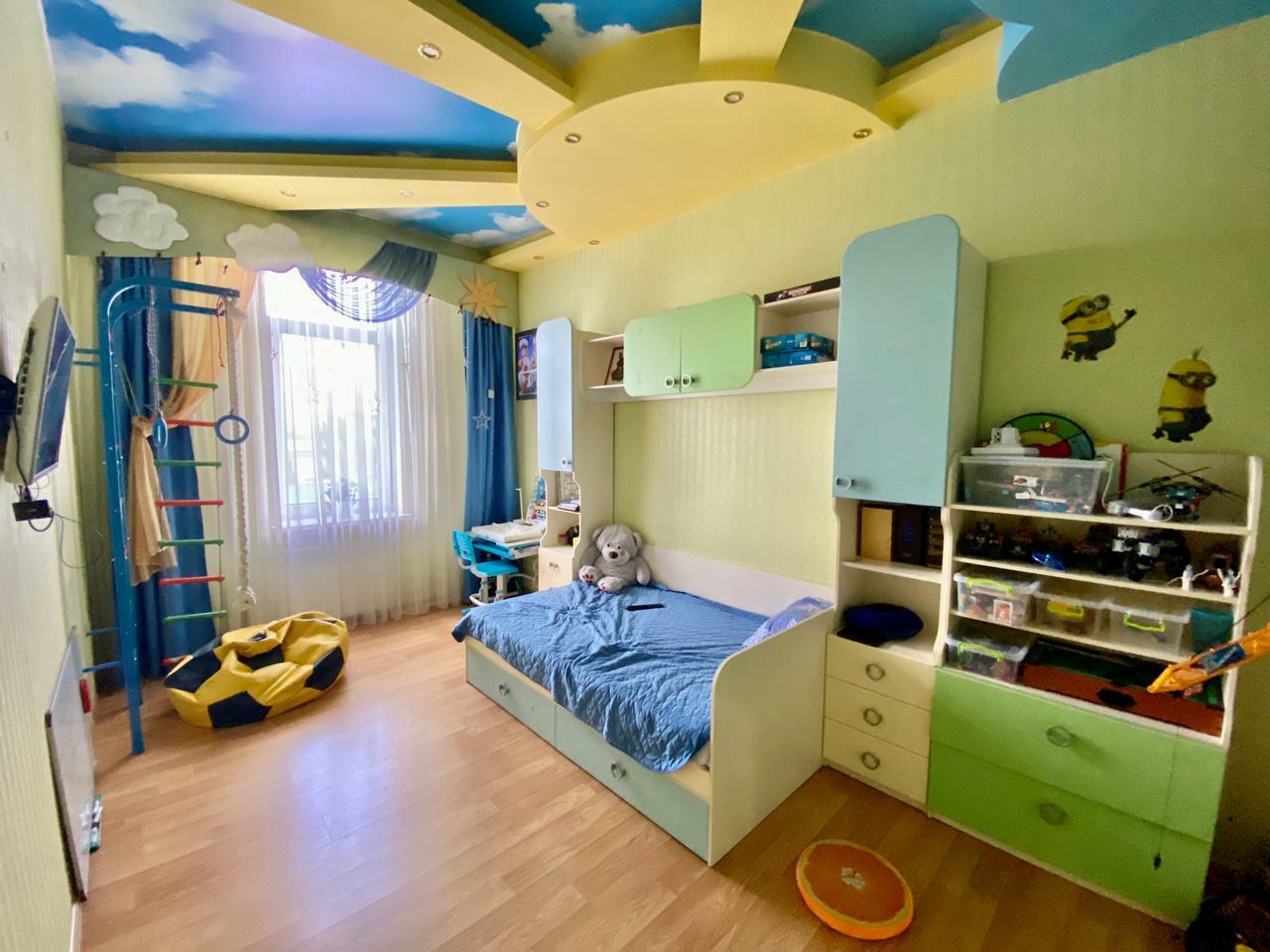 Продаж 3-кімнатної квартири 108 м², Василя Жуковського вул., 3Г