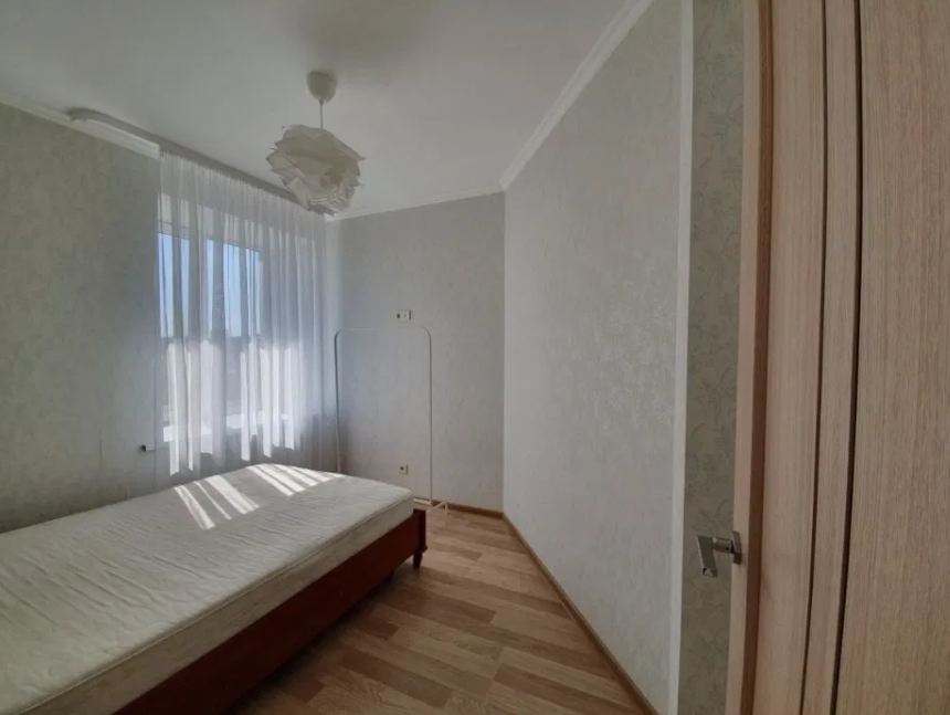 Аренда 2-комнатной квартиры 42 м², Александра Поля просп., 001