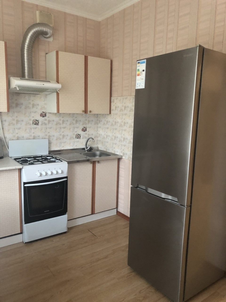 Аренда 1-комнатной квартиры 40 м², Академика Сахарова ул., таврия ул., 5/10