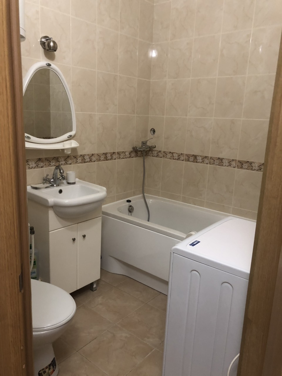 Аренда 1-комнатной квартиры 40 м², Академика Сахарова ул., таврия ул., 5/10