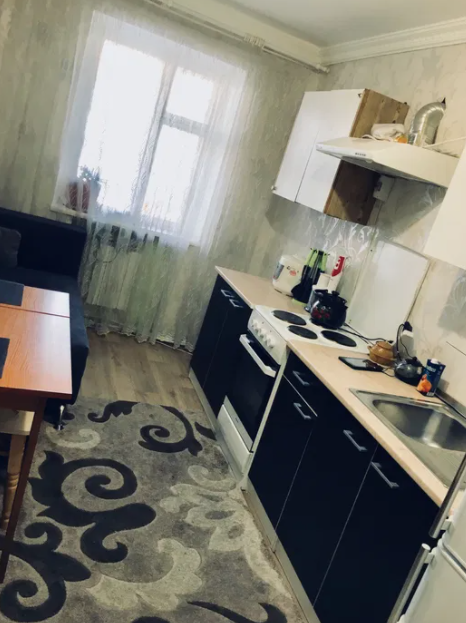 Продажа 1-комнатной квартиры 32 м², Камянецька ул., 30