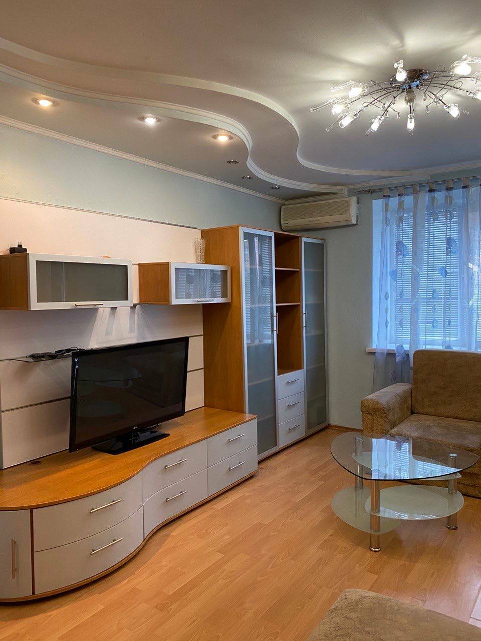 Аренда 2-комнатной квартиры 50 м², Александра Поля просп., 10/12