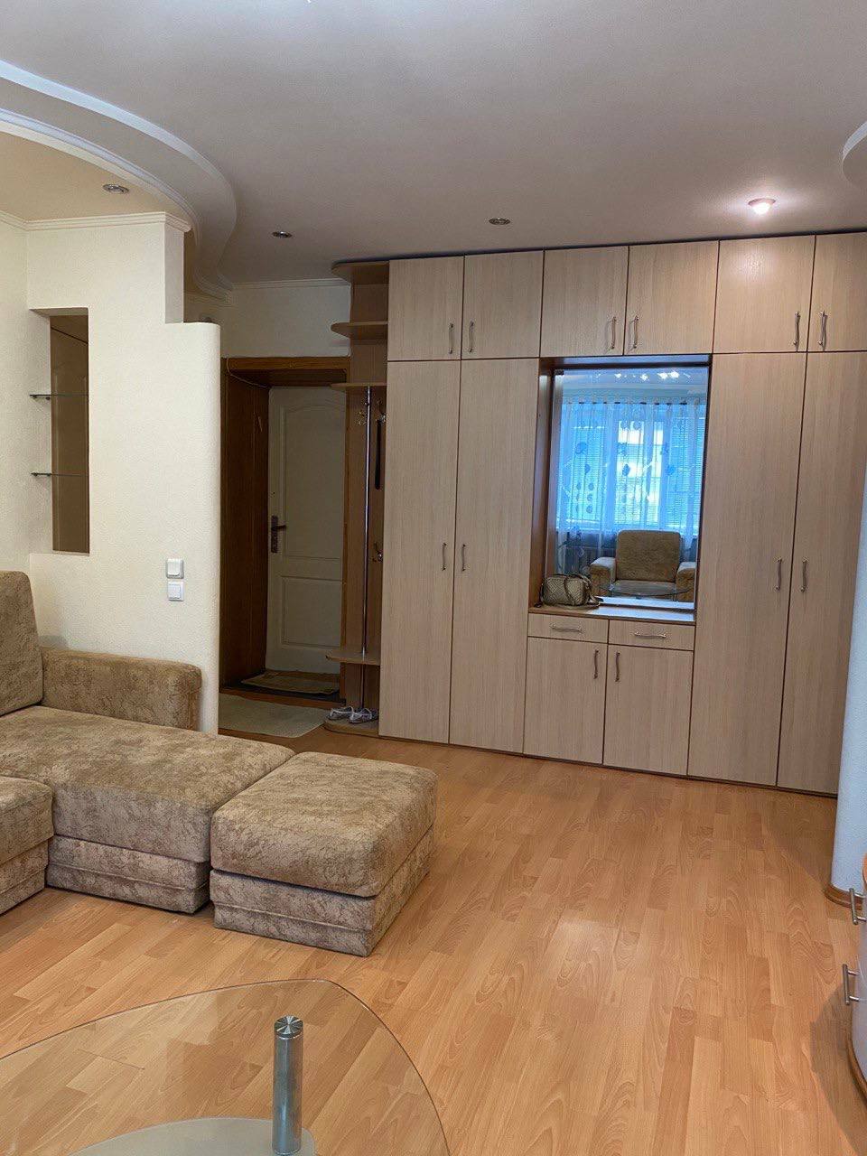 Аренда 2-комнатной квартиры 50 м², Александра Поля просп., 10/12