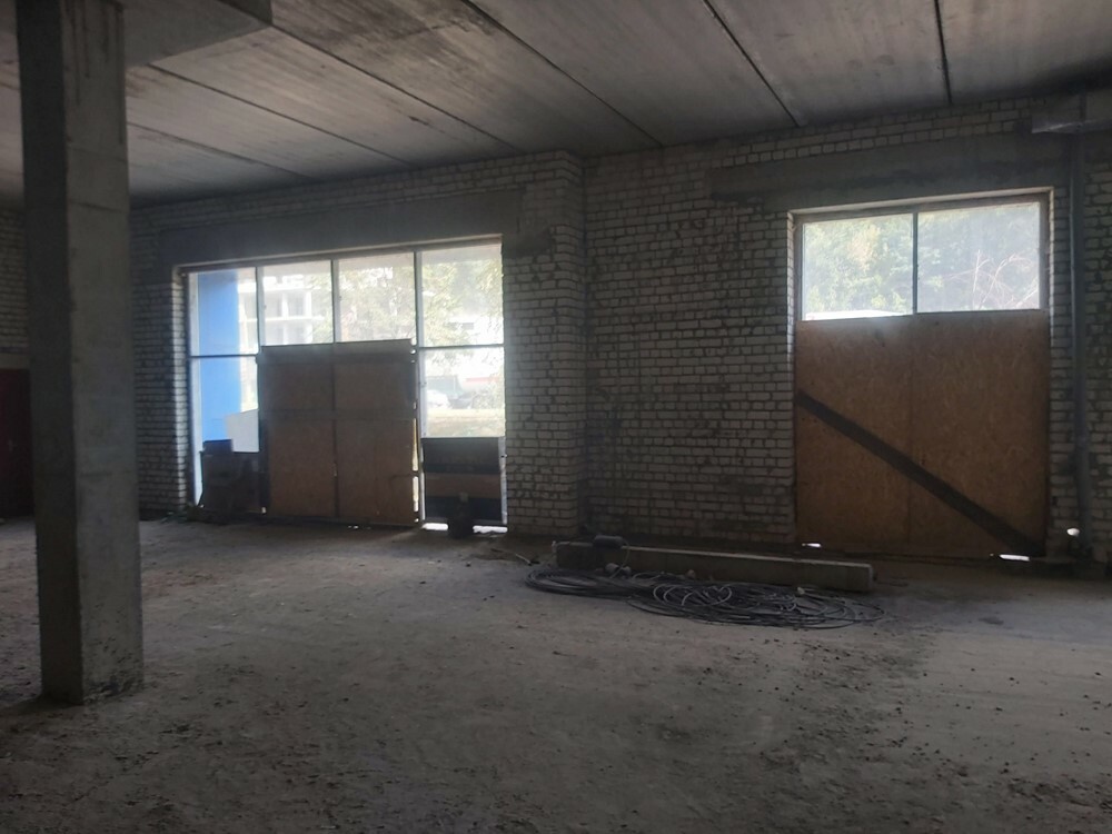 Продаж торговельного приміщення 1936 м², Клочківська вул., 101Д