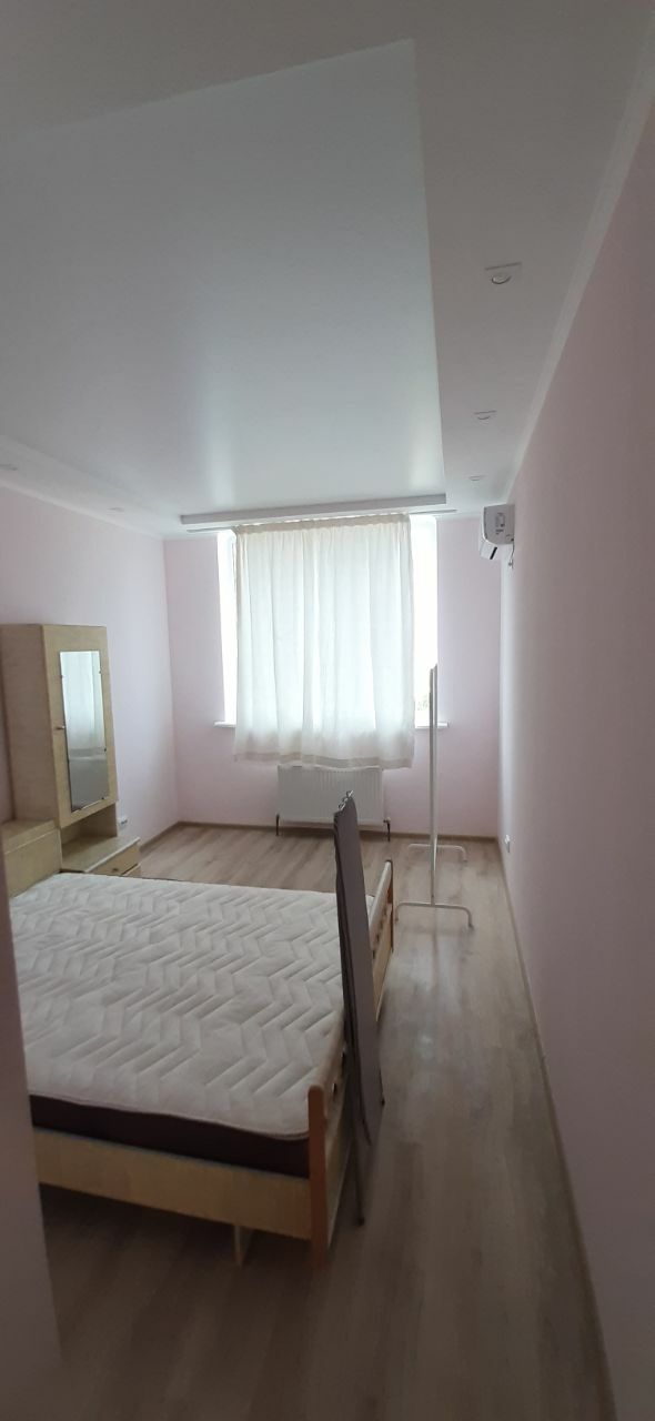 Продаж 2-кімнатної квартири 57 м², 1-го Травня вул., 40