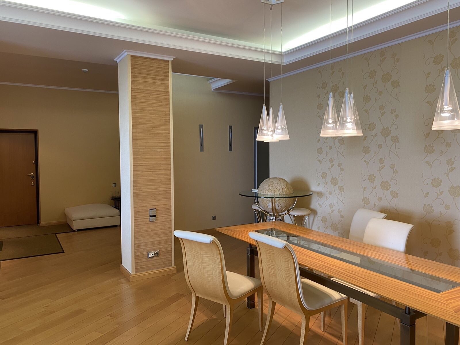 Продаж 3-кімнатної квартири 177 м², Черноморский 1-й пров.