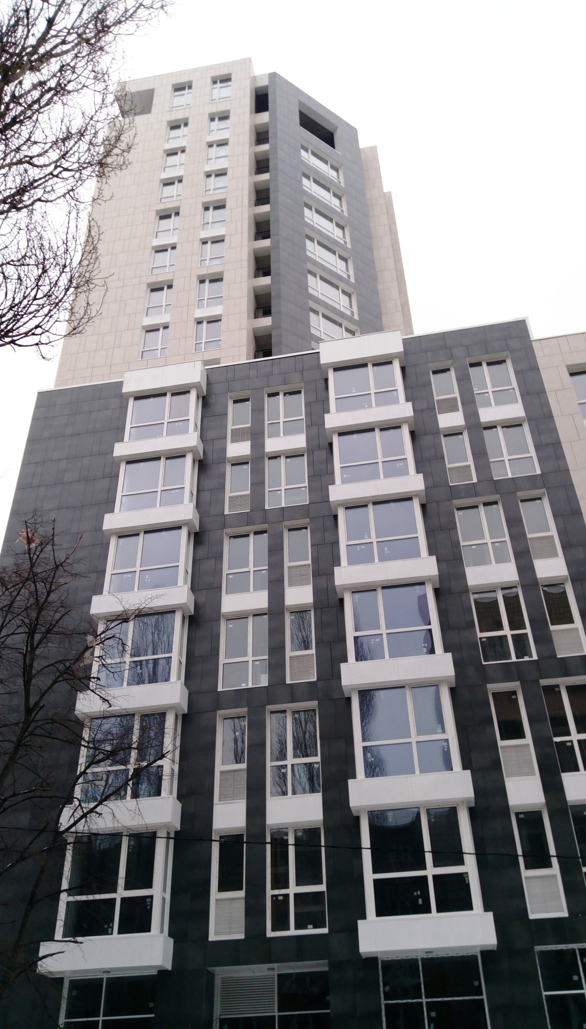 Продаж машиномісця 13.4 м², Лейпцизька вул., 15а