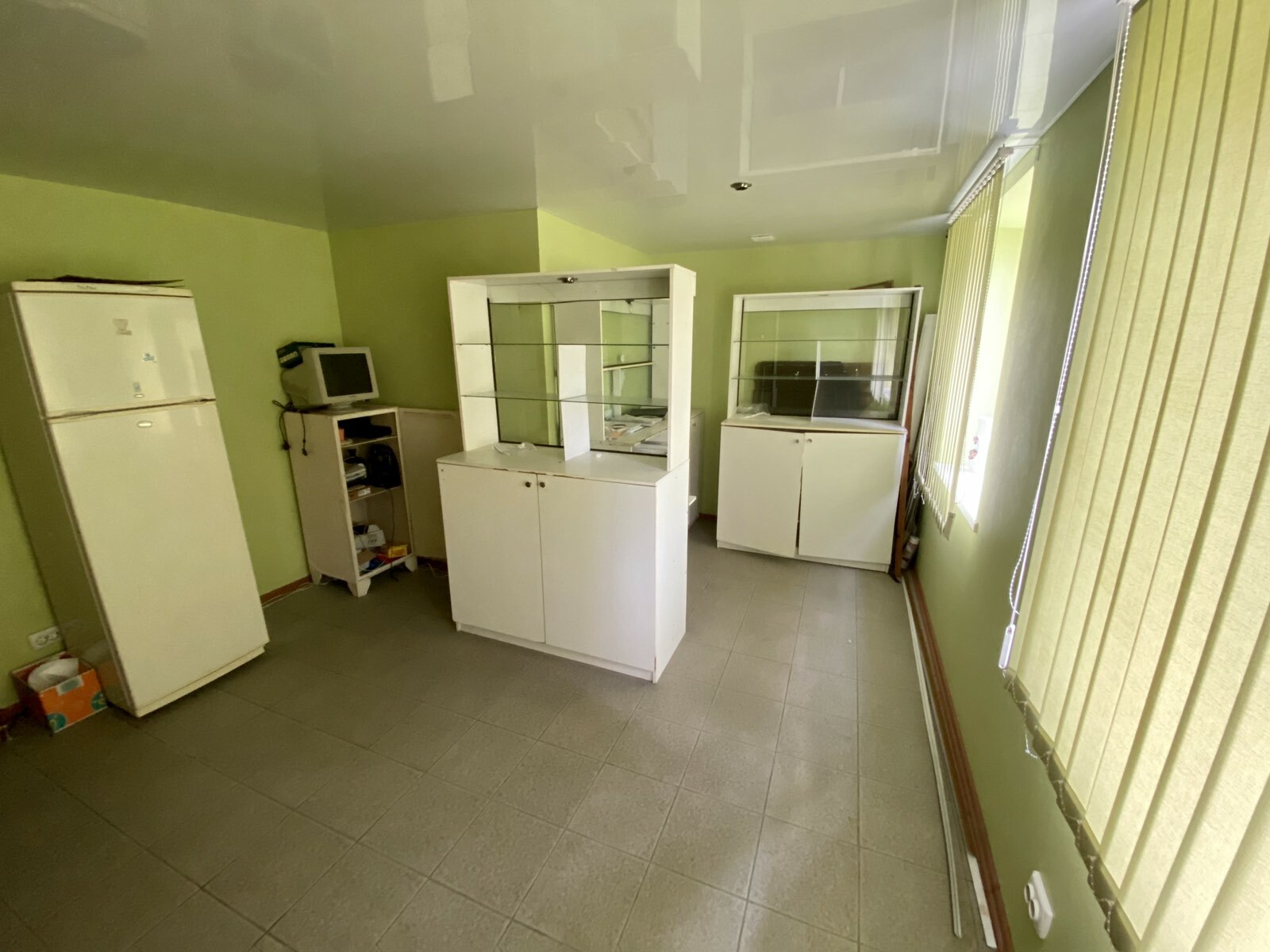 Продаж аптеки 75 м², Тореза вул., Гагарина