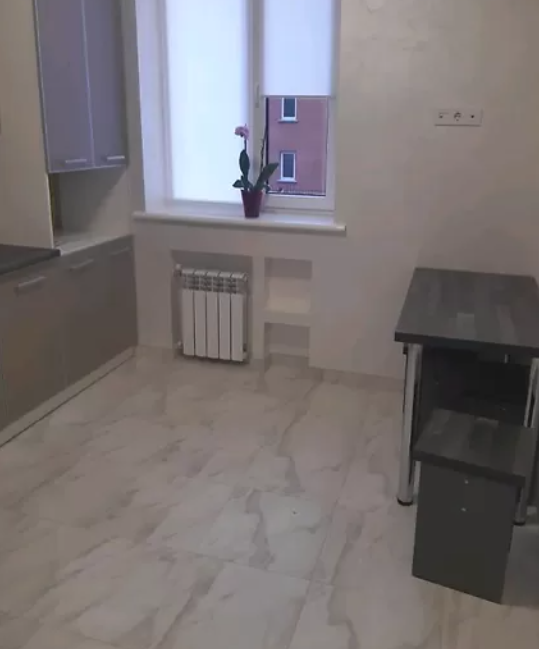 Продаж 1-кімнатної квартири 40 м², Паркова вул., 2