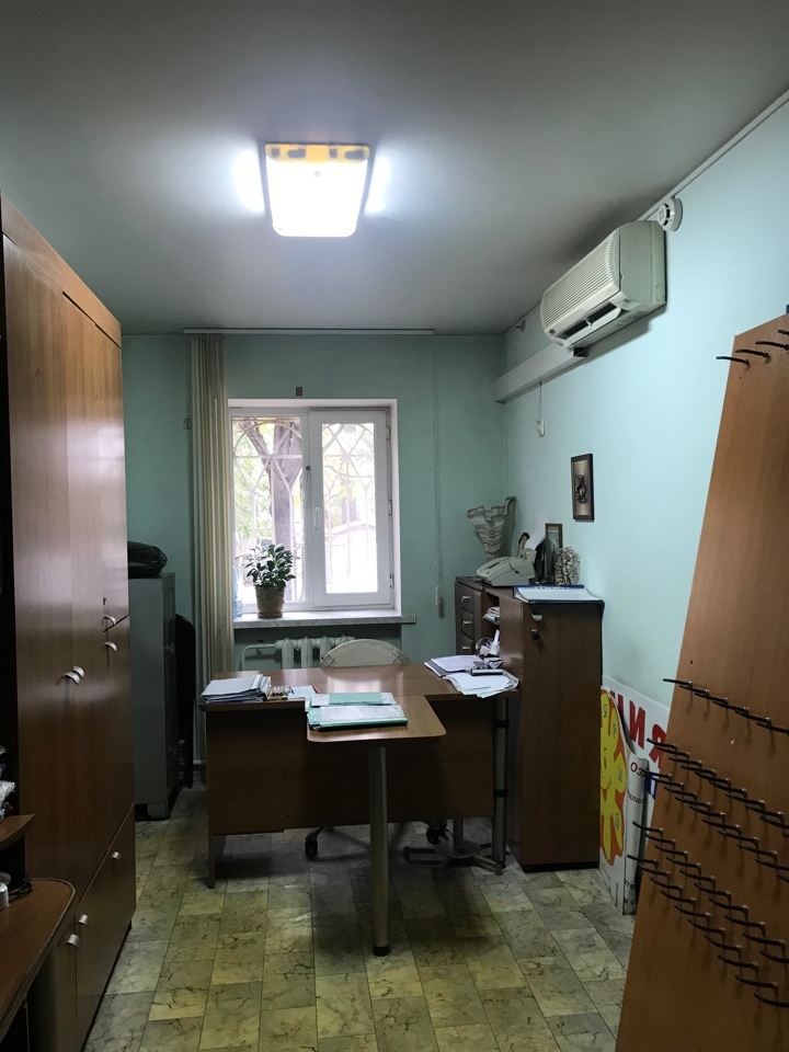 Продаж медичного центру 287 м², Семинарская вул.