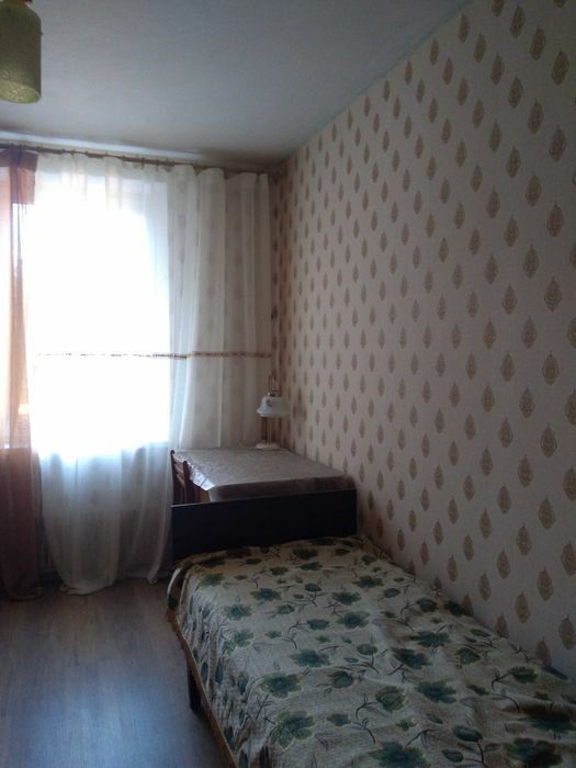 Продаж 3-кімнатної квартири 65 м², Героїв Праці вул.