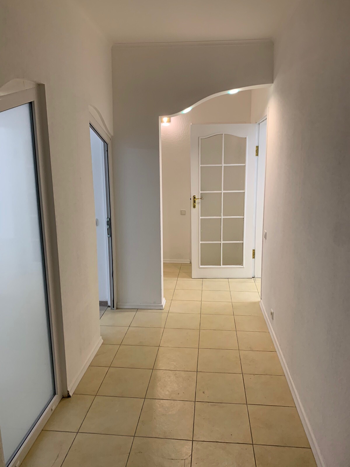 Оренда приміщення вільного призначення 83 м², Академіка Корольова вул., 34