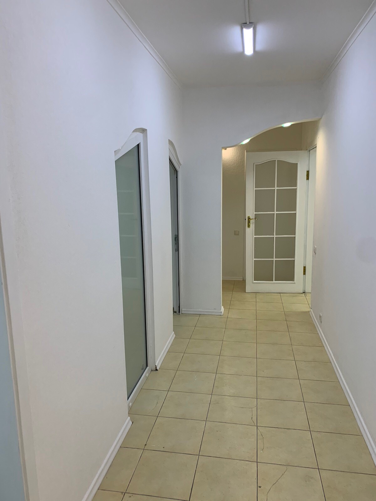 Оренда приміщення вільного призначення 83 м², Академіка Корольова вул., 34