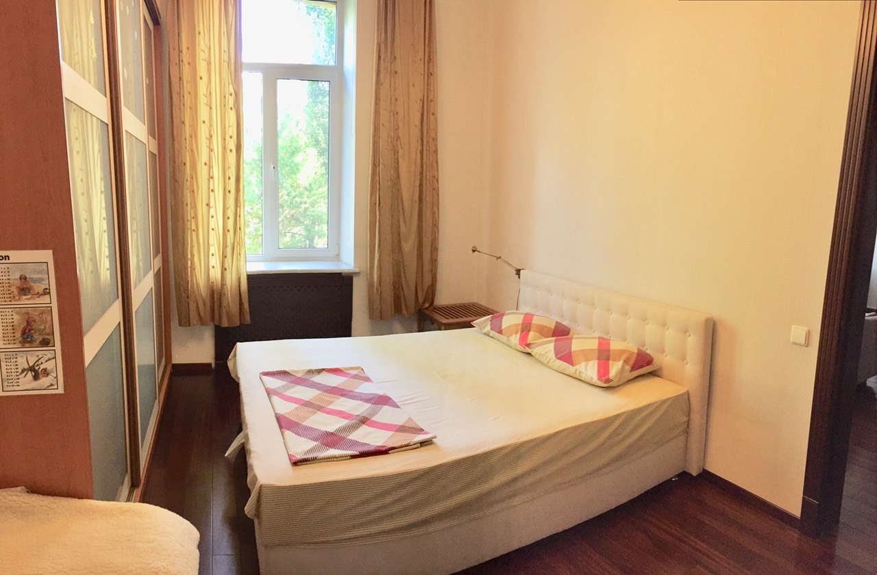 2-комнатная квартира посуточно 63 м², Стрелецкая ул., 7/6