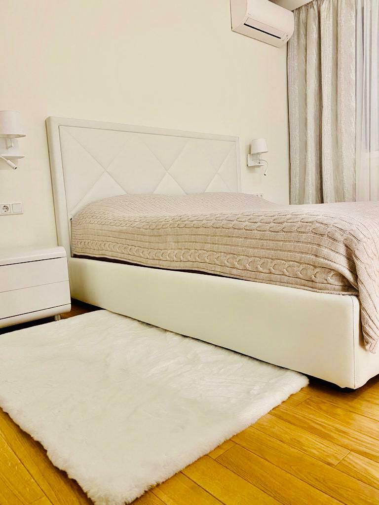 Продаж 4-кімнатної квартири 123 м², Бригадна вул., 11