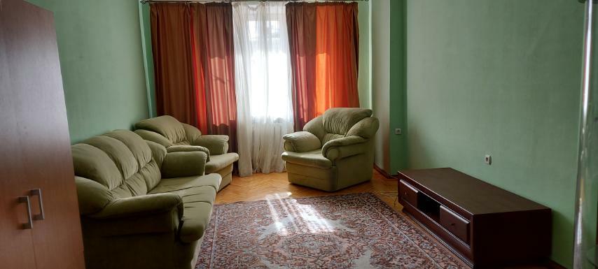 Аренда 3-комнатной квартиры 85 м², Армянский пер., 1/3