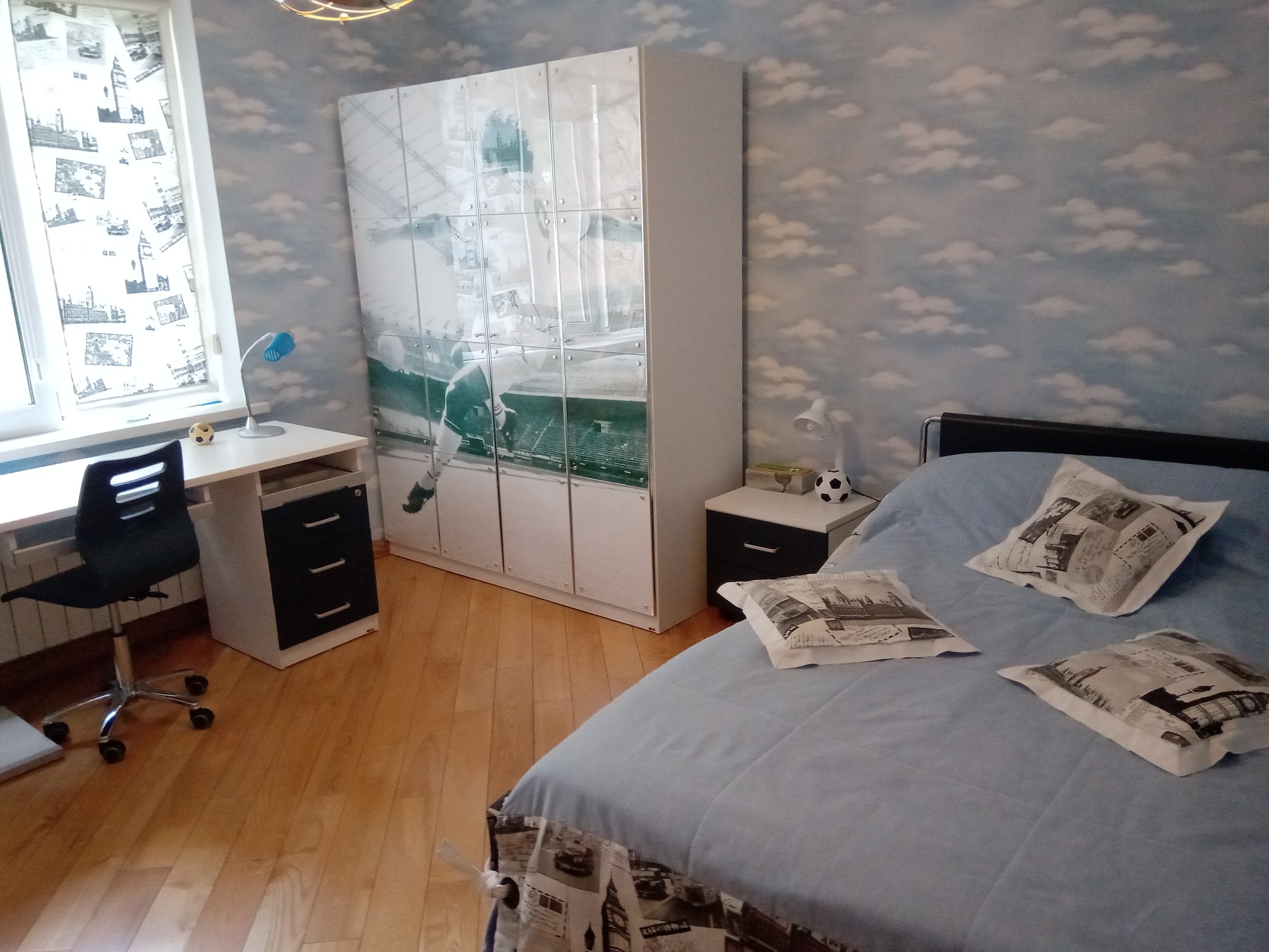 Будинок подобово 300 м², Ивана Кудри ул.