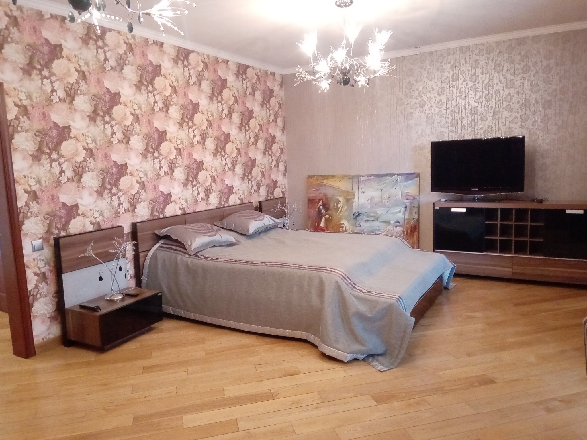 Будинок подобово 300 м², Ивана Кудри ул.