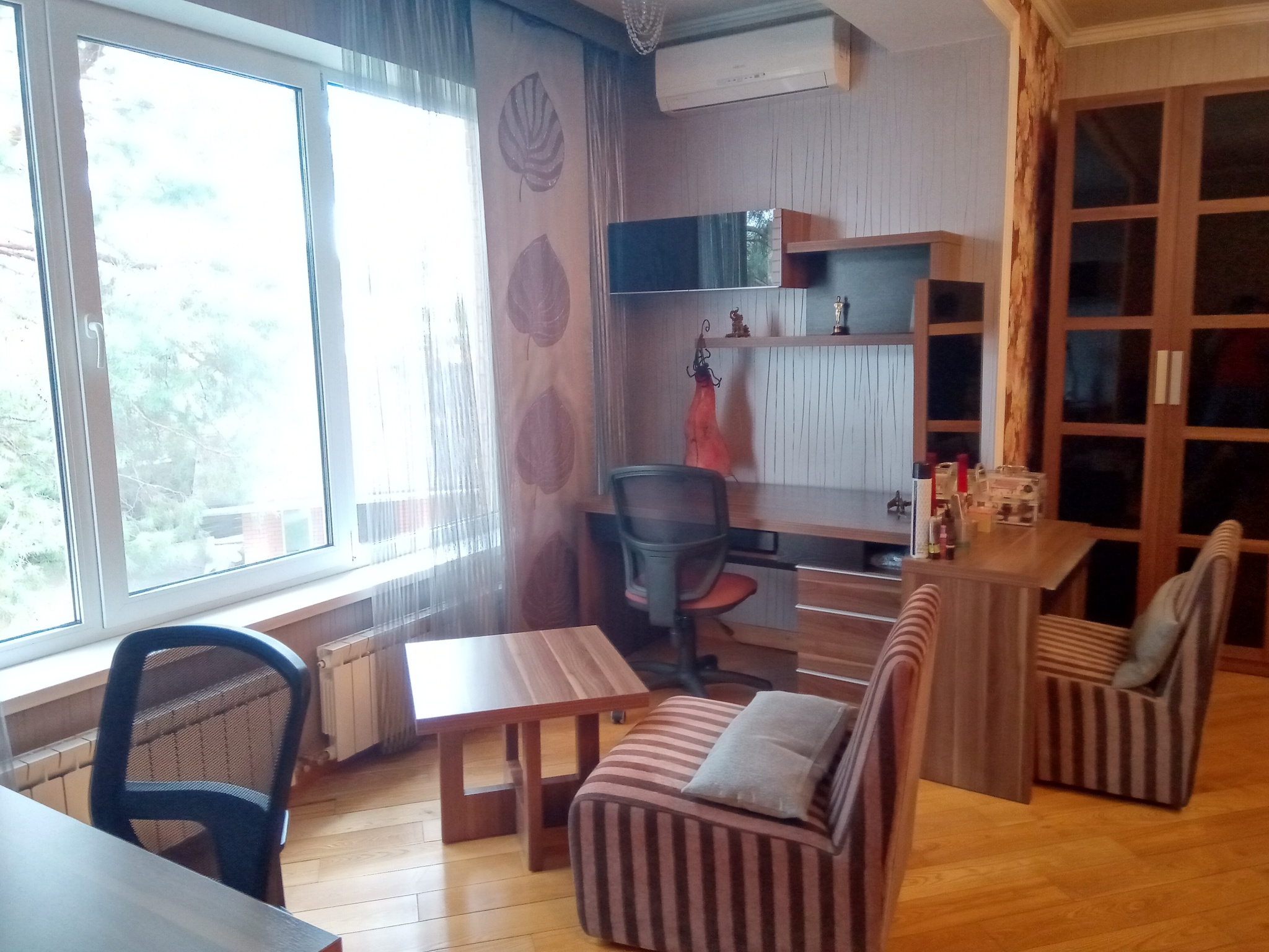 Будинок подобово 300 м², Ивана Кудри ул.