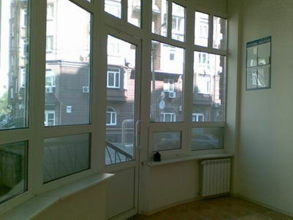 Оренда торговельного приміщення 26 м², Волоська вул., 50/38