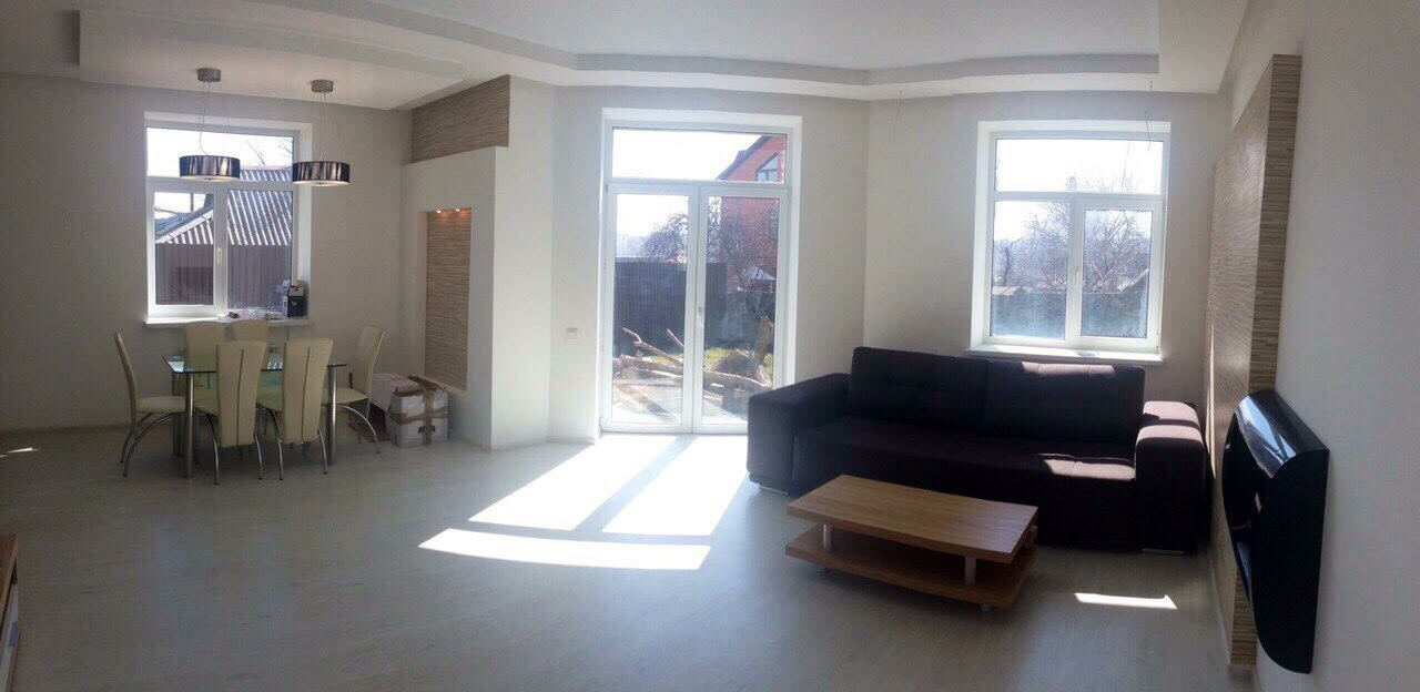 Продаж будинку 240 м², Центральна вул., 03