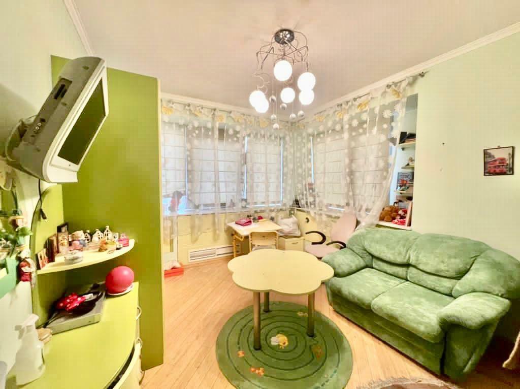 Продаж 5-кімнатної квартири 192 м², Дзерджинского ул., 35