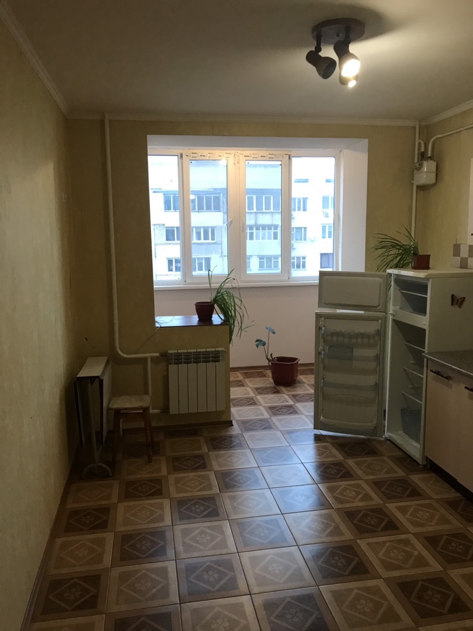 Оренда 2-кімнатної квартири 70 м², Академіка Заболотного вул., папашон ул., 5/10