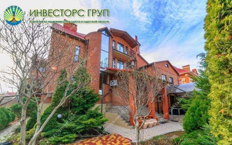 Продажа оздоровительного комплекса 1115 м², Солнечная ул., 11