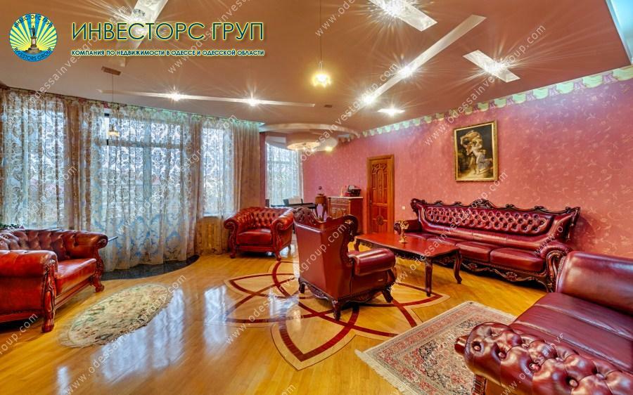 Продажа оздоровительного комплекса 1115 м², Солнечная ул., 11