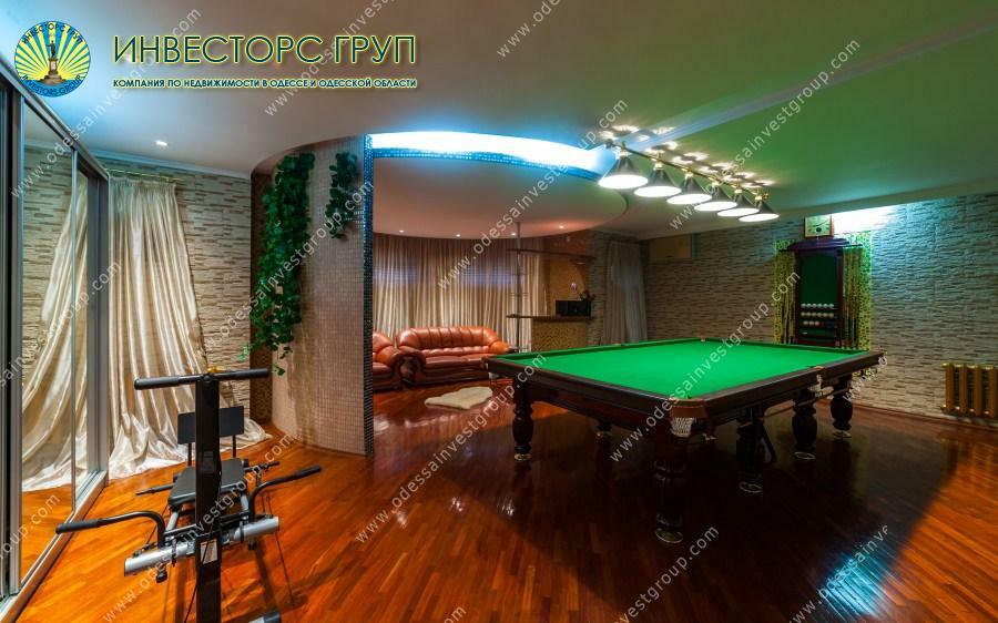Продажа оздоровительного комплекса 1115 м², Солнечная ул., 11