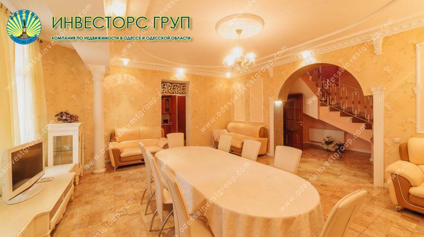 Продажа оздоровительного комплекса 1115 м², Солнечная ул., 11