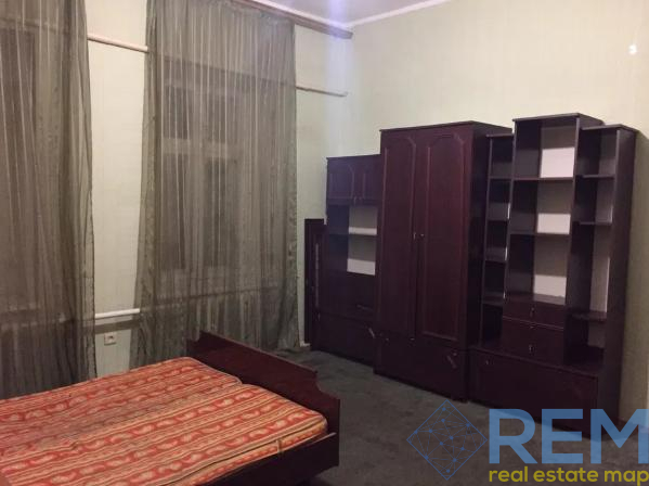 Продаж 2-кімнатної квартири 48 м², Ватманский пров.