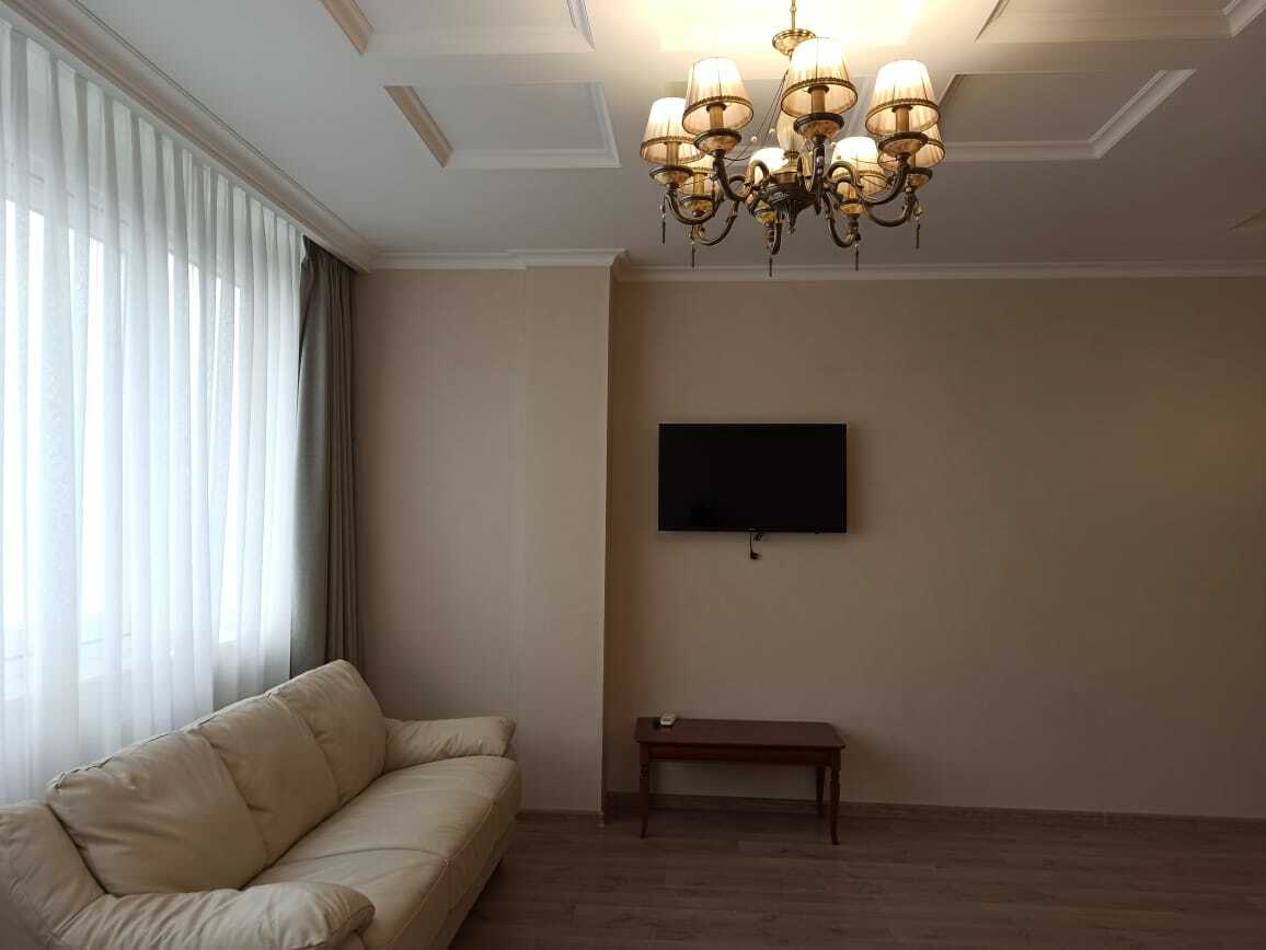 Продажа 2-комнатной квартиры 74 м², Французский бул., 85/5