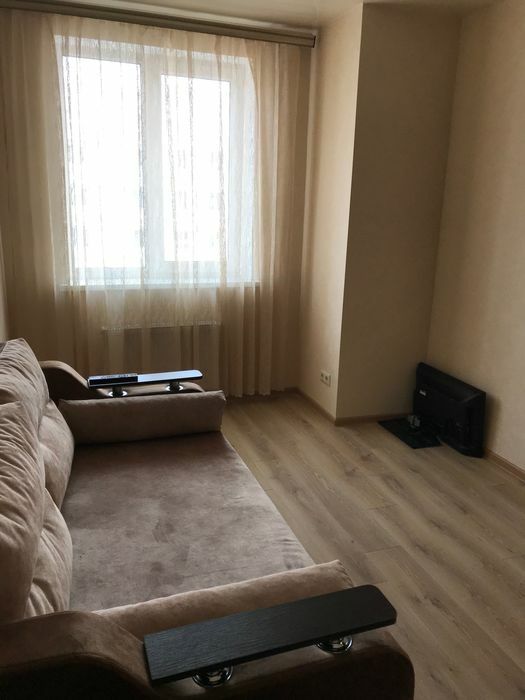 Оренда 1-кімнатної квартири 40 м², Героїв Праці вул., 32Г