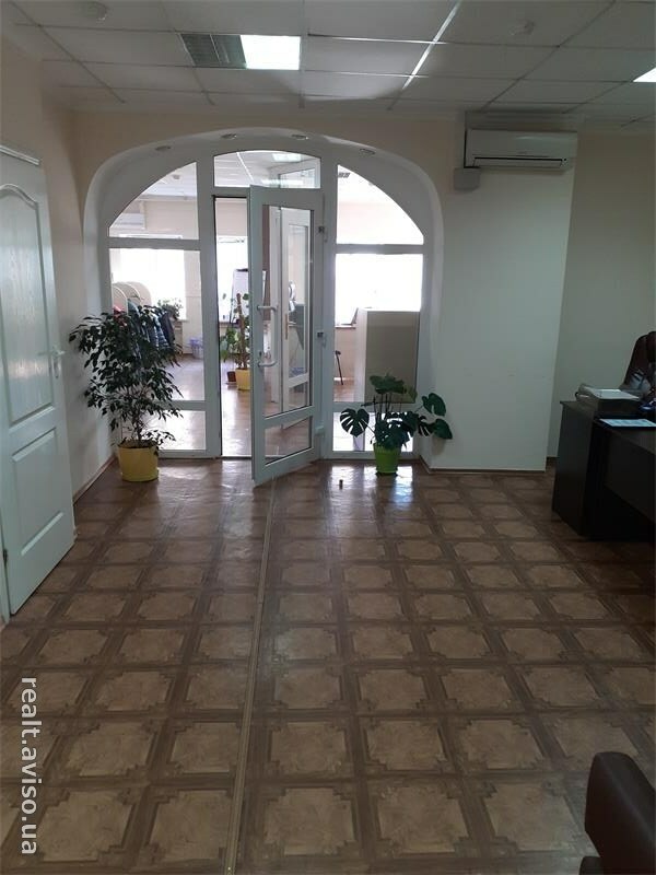 Оренда офісу 78 м², Лариси Руденко вул., 6А