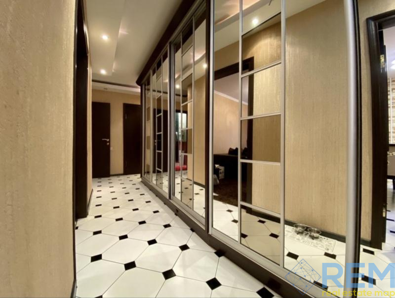Продажа 3-комнатной квартиры 80 м², Варненская ул., 25