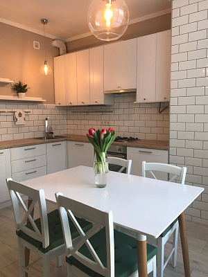 1-комнатная квартира посуточно 43 м², Практичная ул., 2