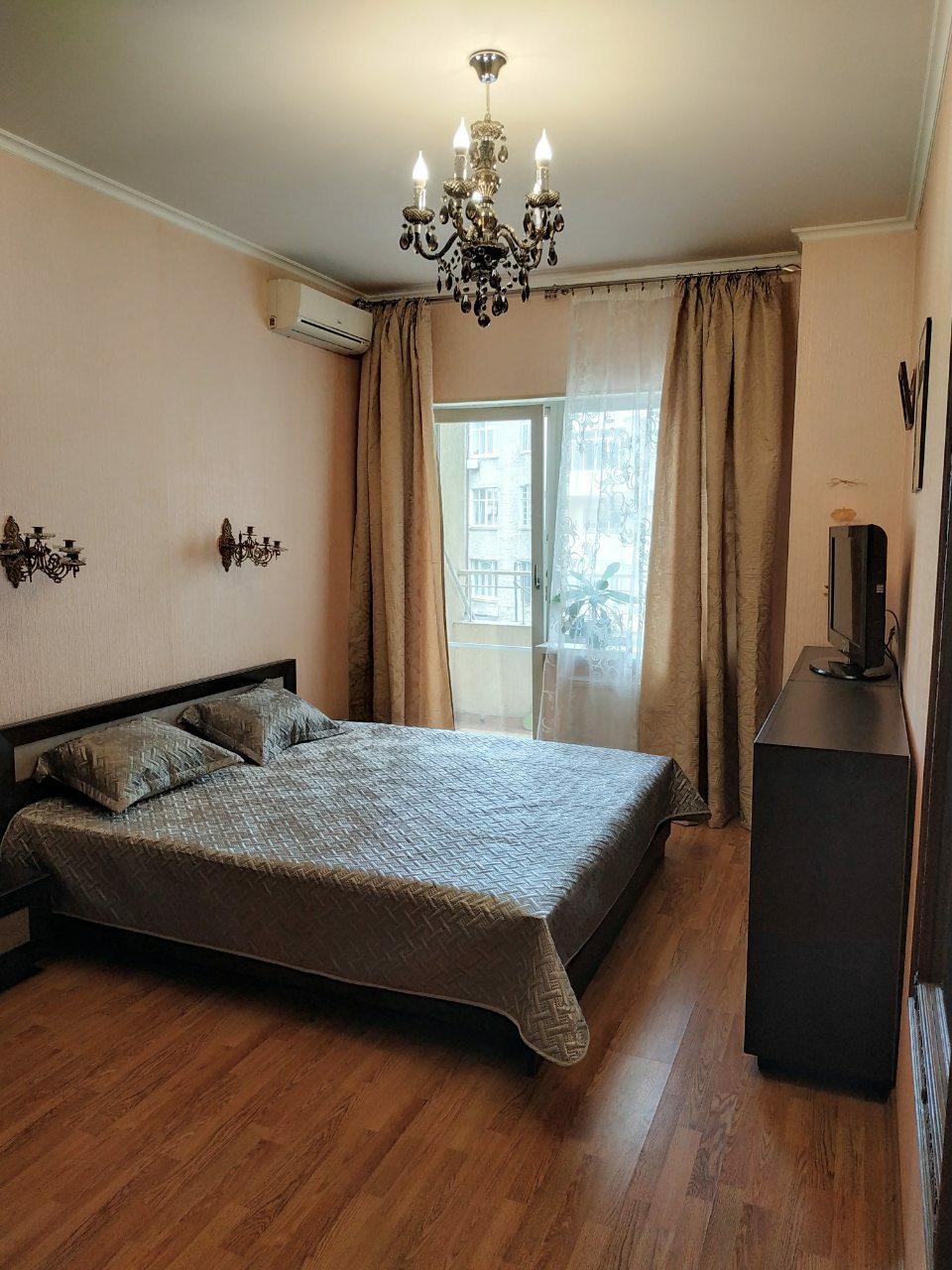 Продажа 3-комнатной квартиры 94 м², Французский бул., 9