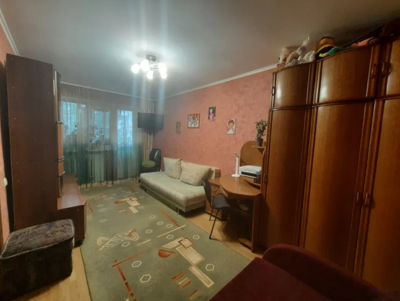 Продаж 1-кімнатної квартири 32 м², Заводская ул., 28