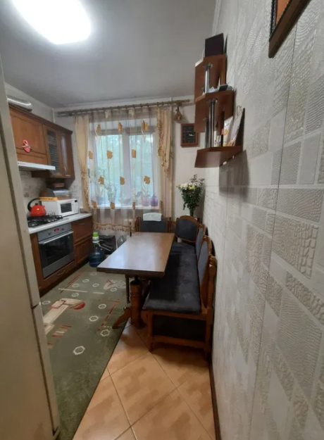 Продаж 1-кімнатної квартири 32 м², Заводская ул., 28