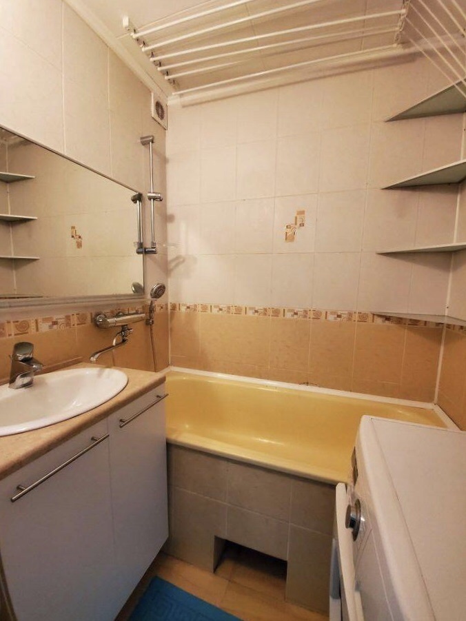 Продажа 3-комнатной квартиры 68 м², Сумгаитская ул., 32