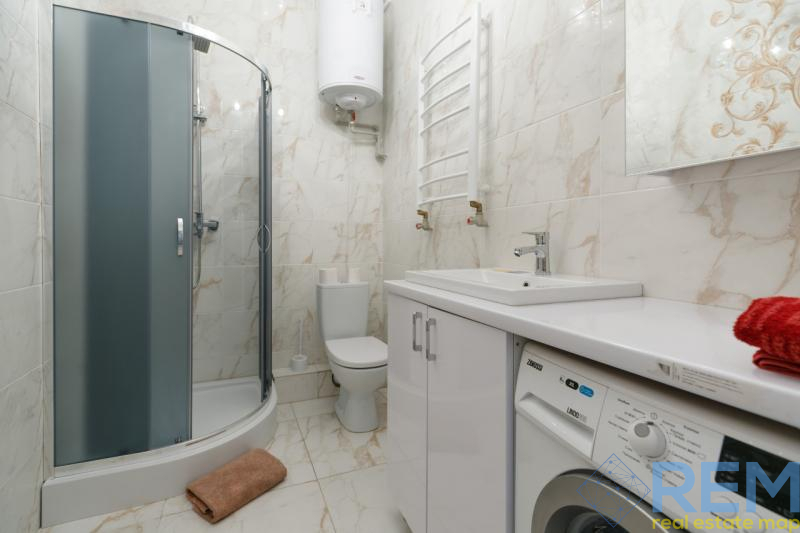 Продаж 2-кімнатної квартири 75 м², Гагарінське Плато вул., 2/2