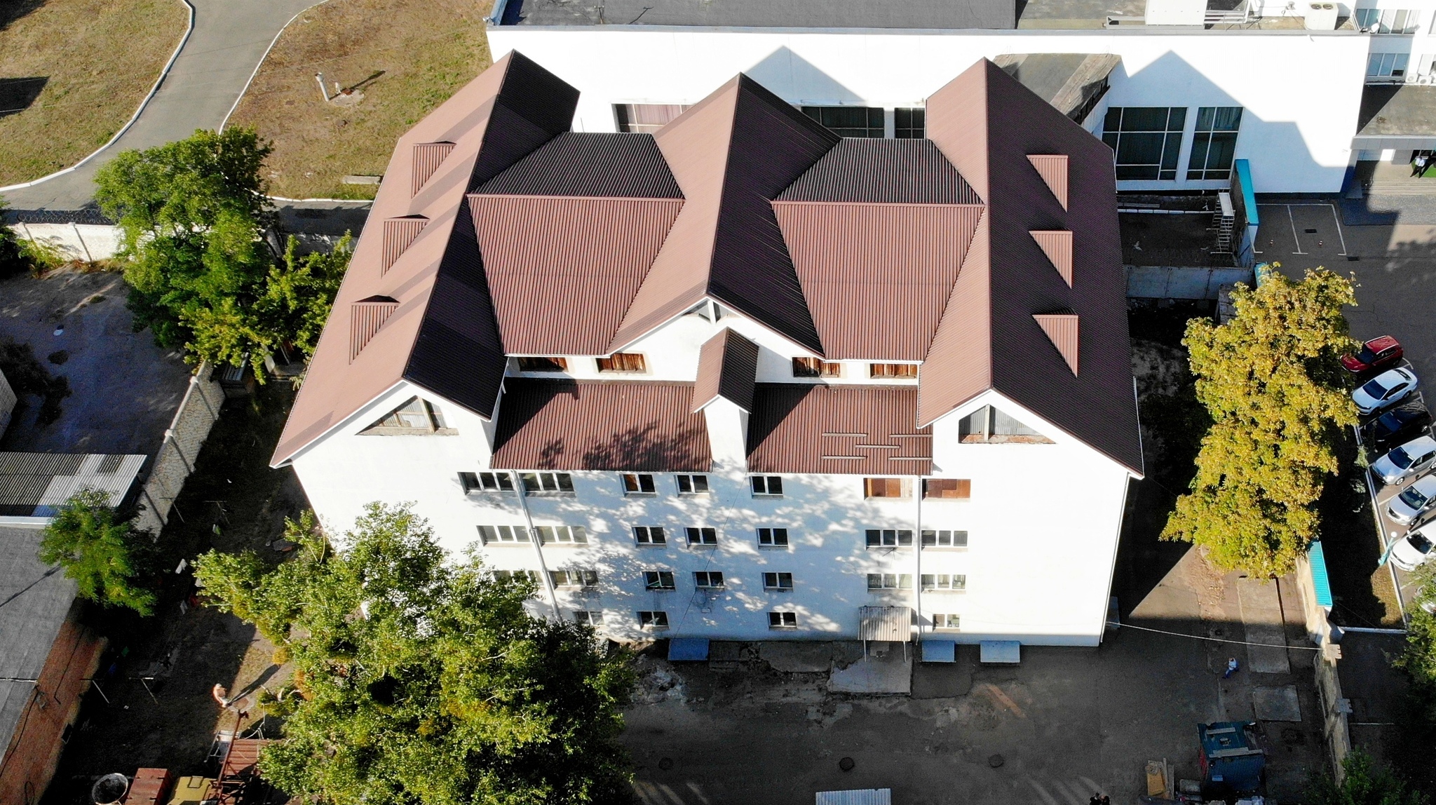 Продажа отдельно стоящего здания 4025 м², Оросительная ул., 5