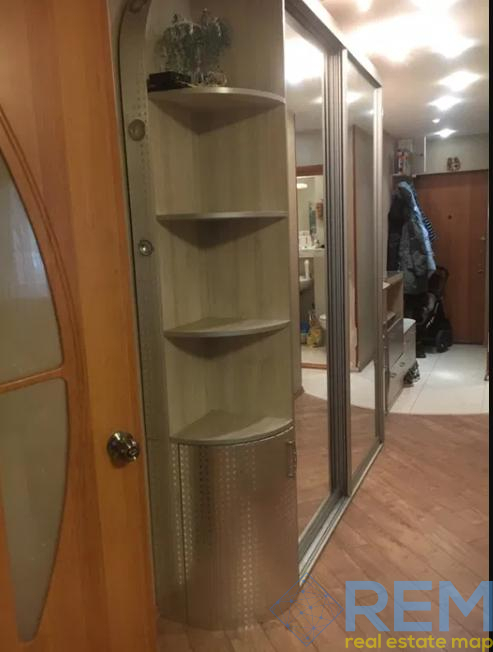 Продаж 3-кімнатної квартири 55 м², Небесной сотни ул., 53