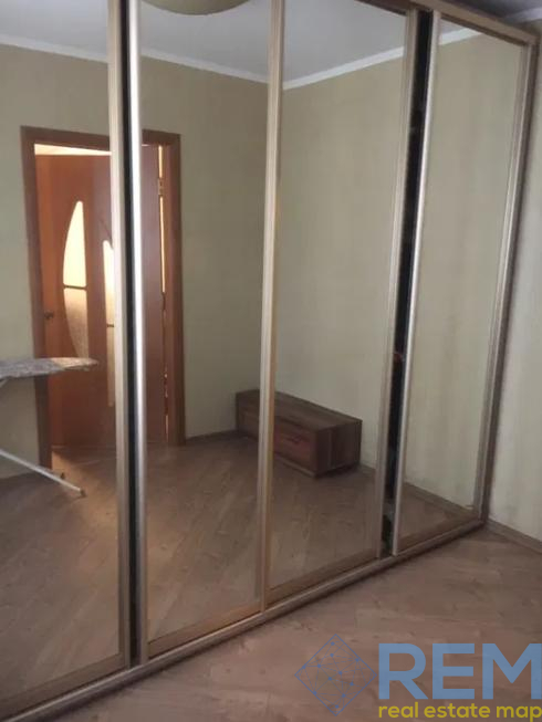 Продаж 3-кімнатної квартири 55 м², Небесной сотни ул., 53