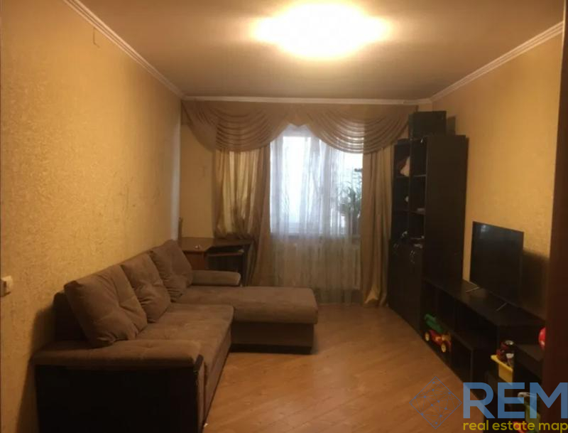 Продаж 3-кімнатної квартири 55 м², Небесной сотни ул., 53