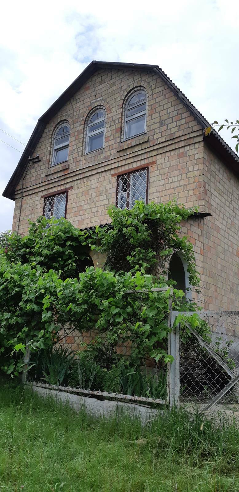 Продажа дачи 100 м², Кооператив Стугна ул.