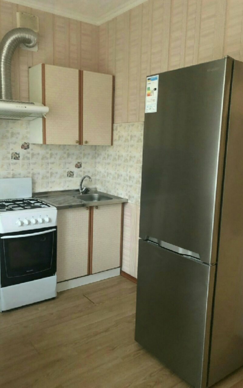 Аренда 1-комнатной квартиры 40 м², Академика Сахарова ул., таврия ул., 7/10