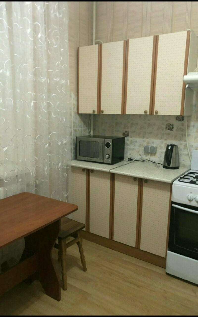 Аренда 1-комнатной квартиры 40 м², Академика Сахарова ул., таврия ул., 7/10