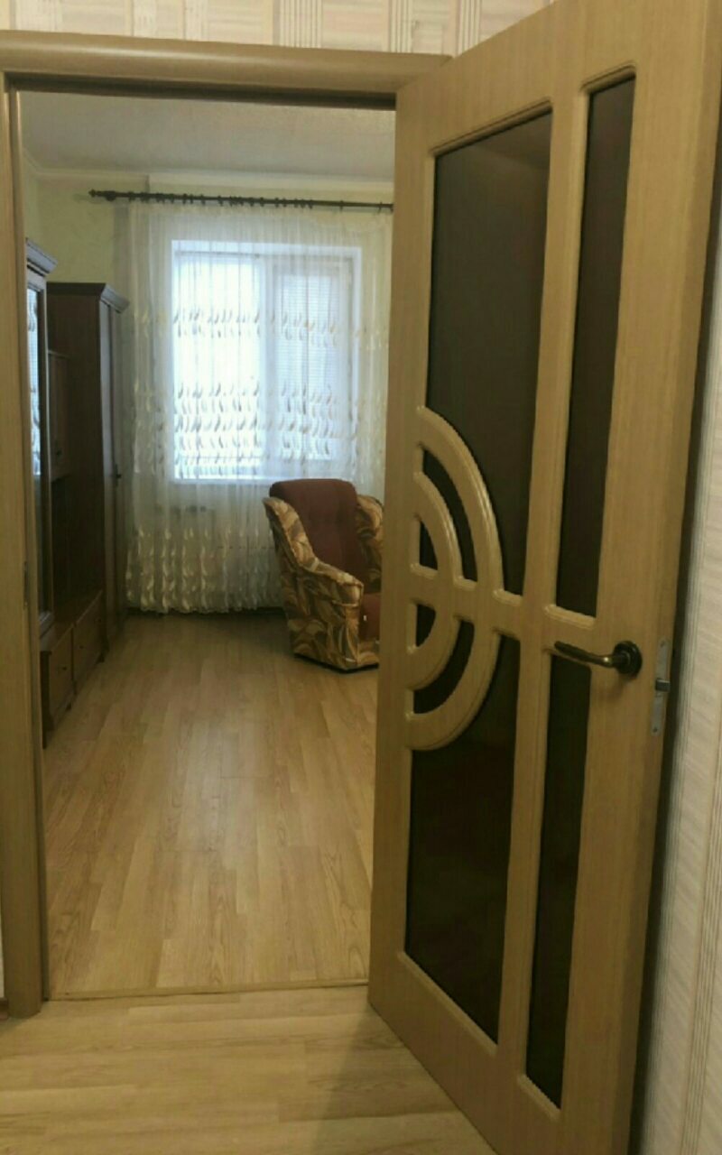 Аренда 1-комнатной квартиры 40 м², Академика Сахарова ул., таврия ул., 7/10